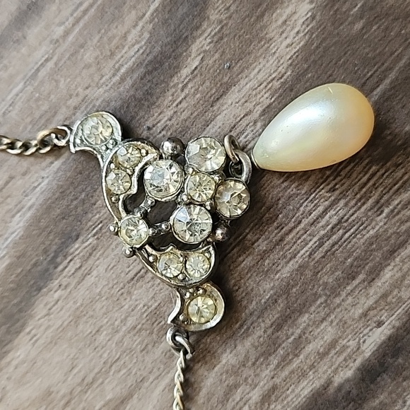 Vintage Necklace - Picture 2 of 3